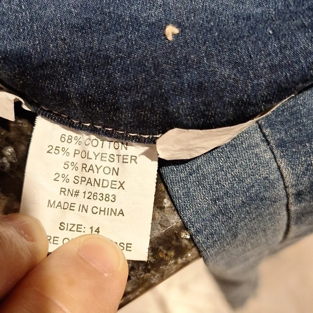 Q women's Ethyl Clothing blue stretch denim capris size 14 - Picture 6 of 6